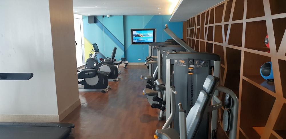 Citadines Bay Manila Hotel 4*