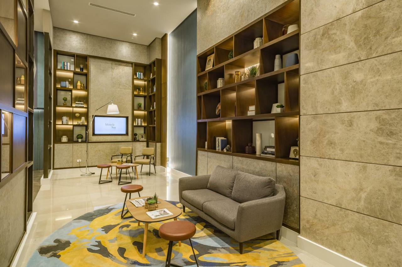 Citadines Bay Manila 4*